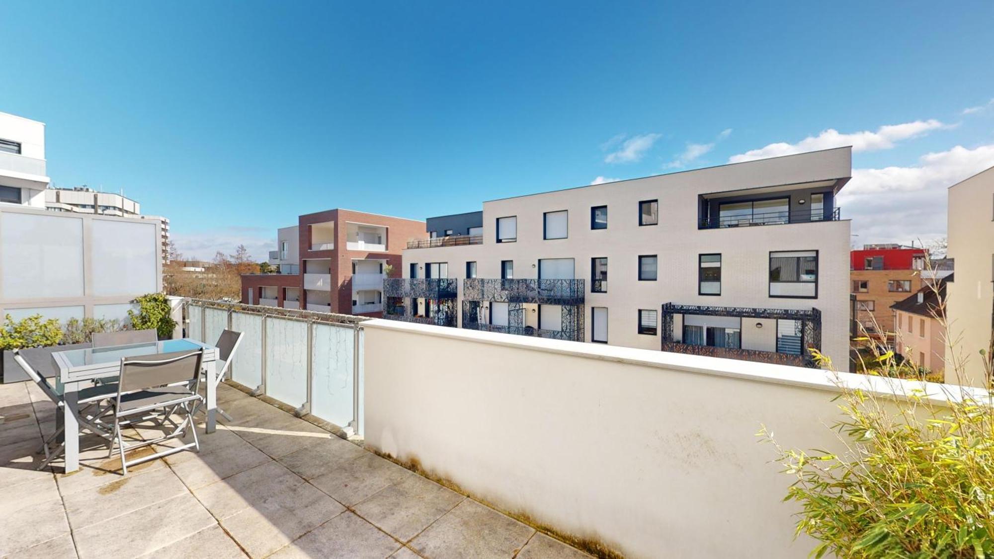Cityheart Constellation Avec Parking Straßburg Exterior foto